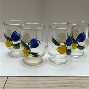 Vintage 4,Floral Painted Glasses. 4 oz